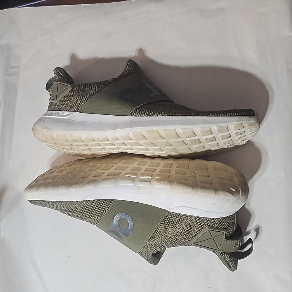 Adidas Slip-ons Sneakers ๐ - Picture 2 of 8